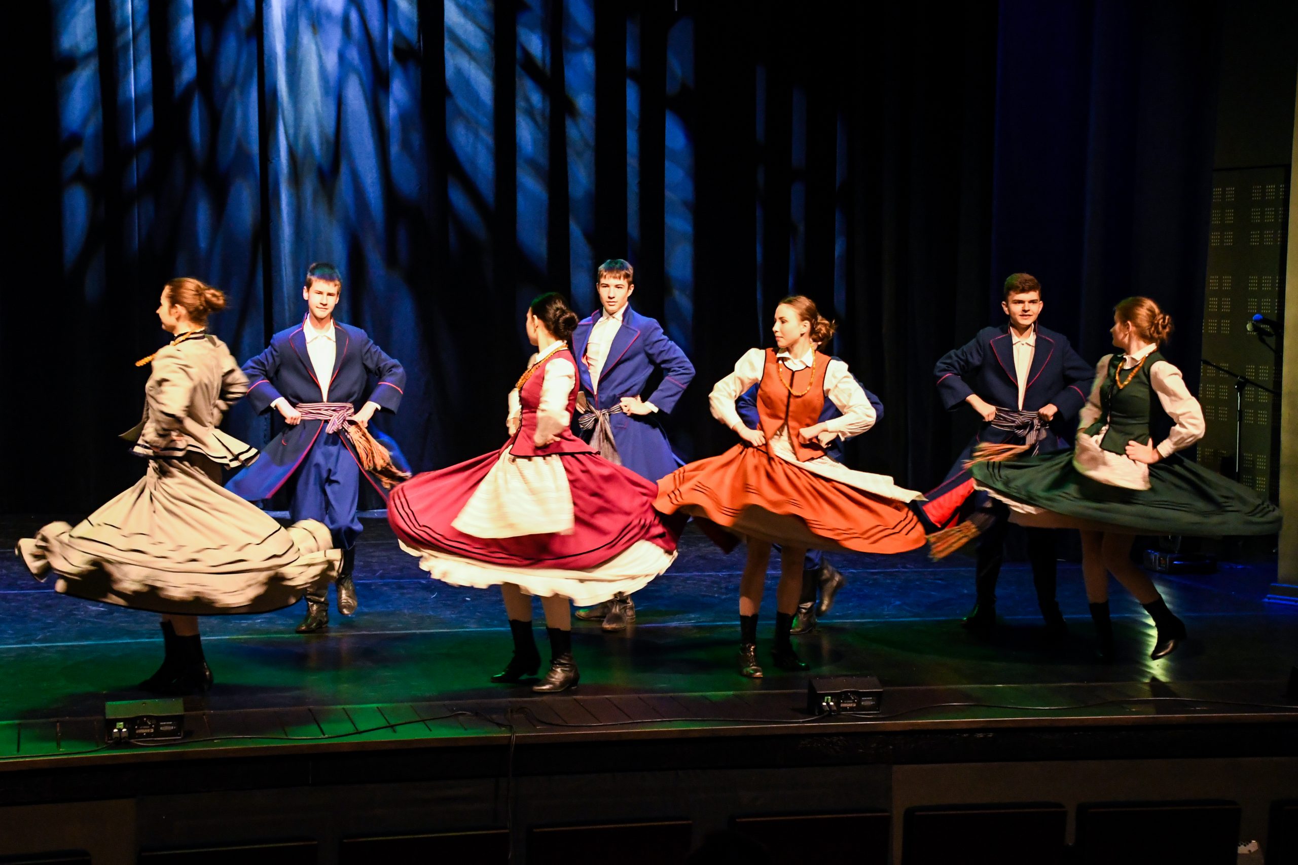 KUJAWIAKI - Zespół Folklorystyczny